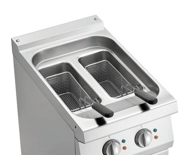 Deep fat fryer 700, W400, 2x9L