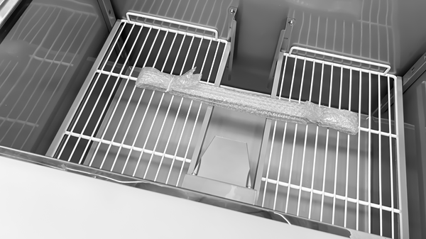 Cam vitrinli saladet 2 kapılı statik soğutma 90x70x85(h)cm